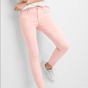 Gap True Skinny Jeans in Soft Pink